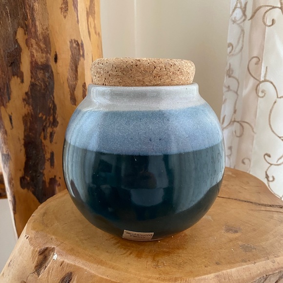 Blessing storage jar - Picture 2 of 2